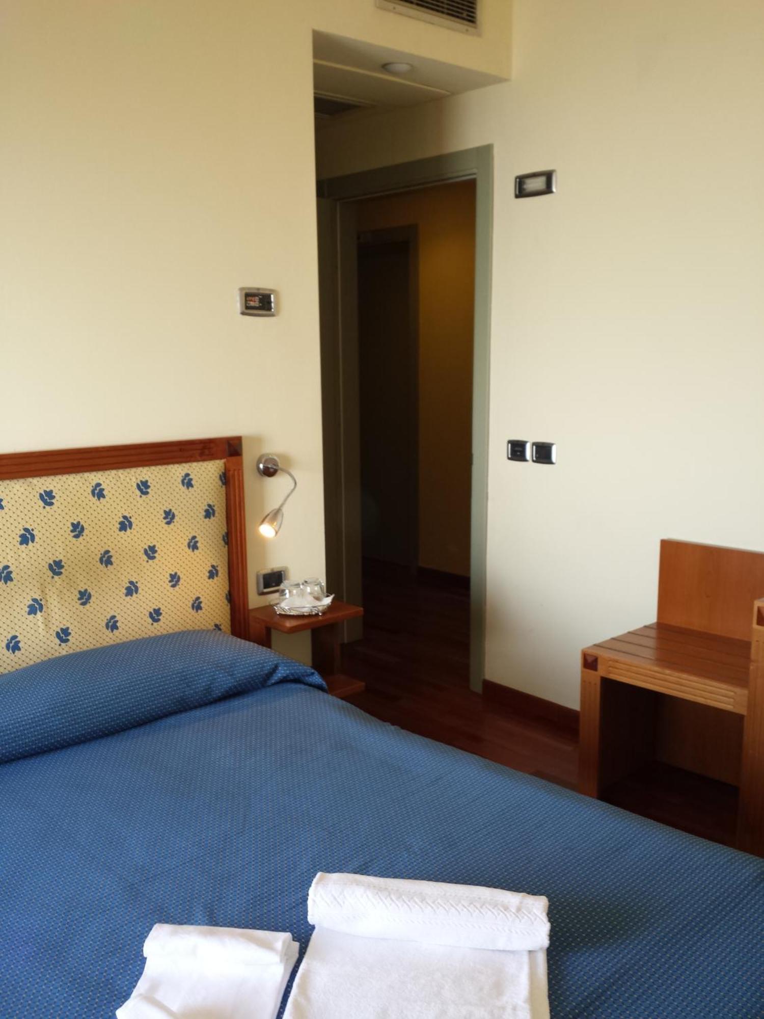 Hotel Il Castellaccio Piccione Δωμάτιο φωτογραφία